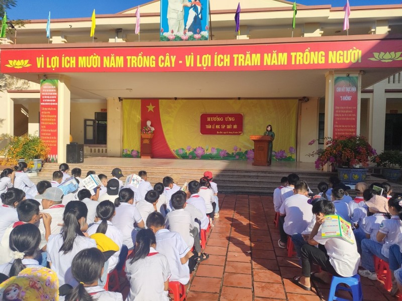 Trường TH&THCS Dân Chủ tổ chức phát động Tuần lễ hưởng ứng  học tập suốt đời năm 2022.