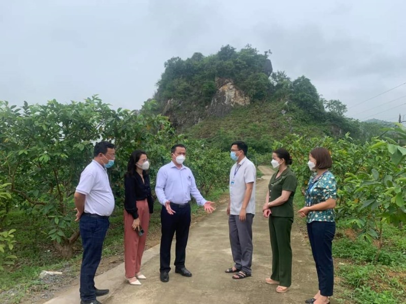 UBMTTQ tỉnh Quảng Ninh giám sát việc lấy ý kiến đánh giá sự hài lòng của người dân về xây dựng Nông thôn mới.