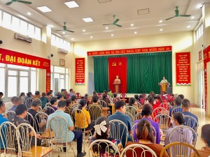 XÃ DÂN CHỦ TỔ CHỨC HỘI NGHỊ LẤY Ý KIẾN NHÂN DÂN VỀ DỰ THẢO NGHỊ QUYẾT SỬA ĐỔI, BỔ SUNG MỘT SỐ ĐIỀU CỦA HIẾN PHÁP NĂM 2013
